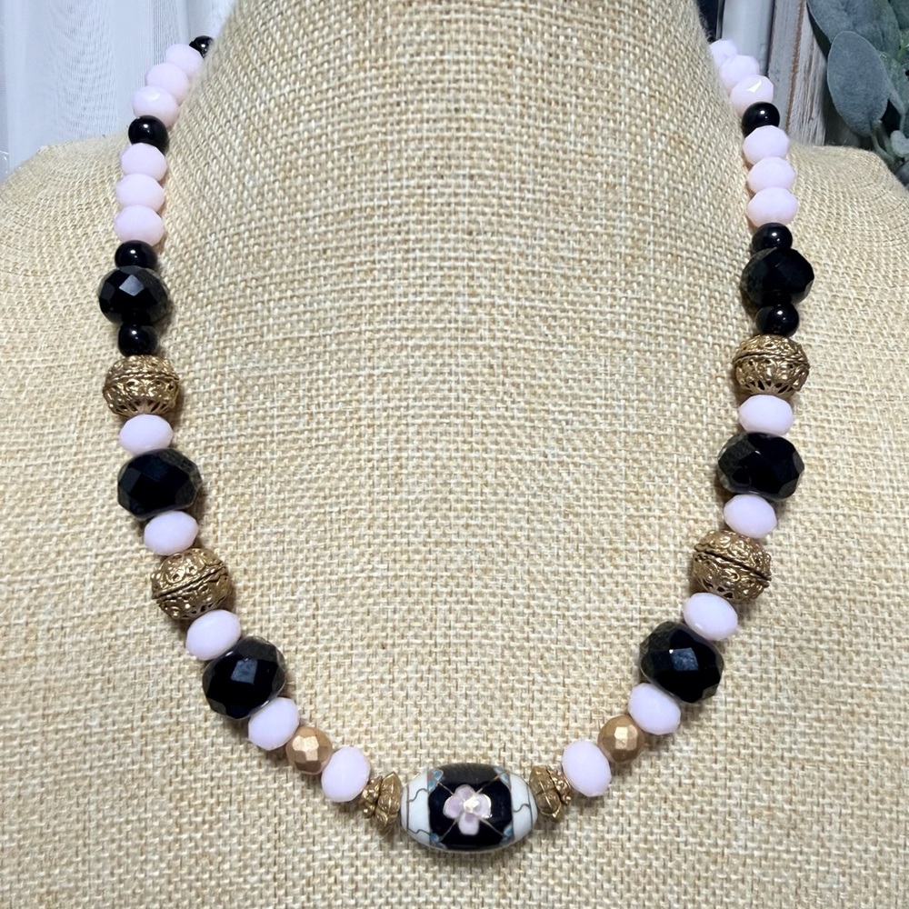 Handmade VTG Hand Painted Porcelain Beaded Necklace